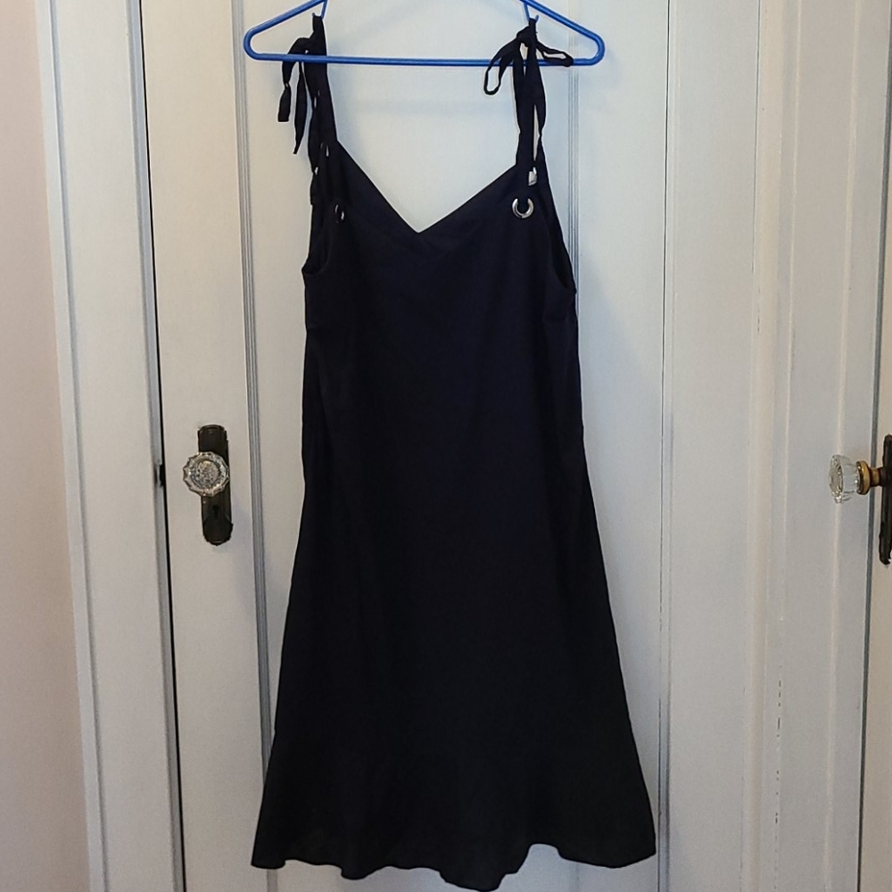 Gianni Bini Mavy Tie Sleeves Dress size L